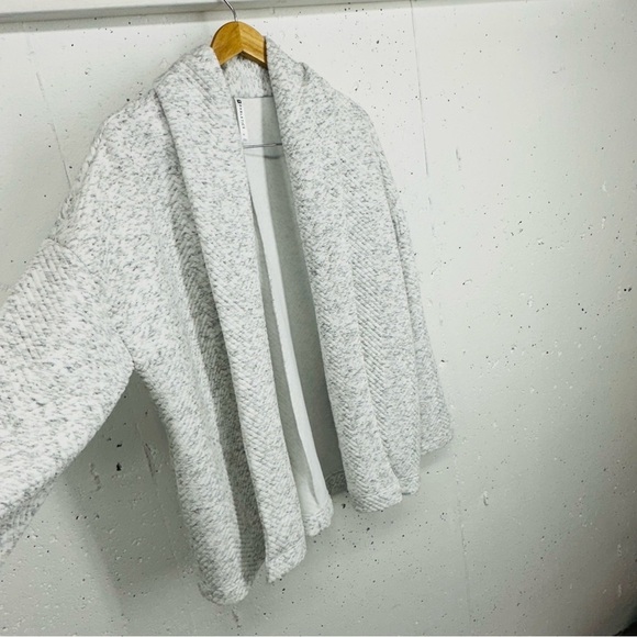 Fabletics Women’s Size Vanessa Medium Heather Gray Open Cardigan Jacket - Picture 5 of 11